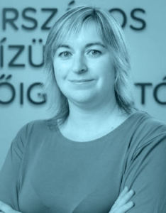 Komárominé Faragó Erika